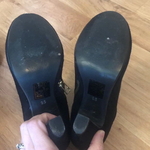 Steve Madden, read description regarding size!!!! - Picture 3 of 7